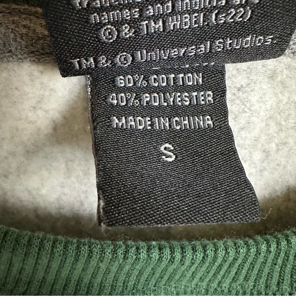 Wizarding World of Harry Potter Small Slytherin Crewneck Sweatshirt Universal S - Picture 6 of 6